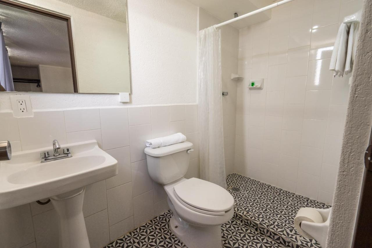 Hotel Delf-Inn Cuernavaca Esterno foto